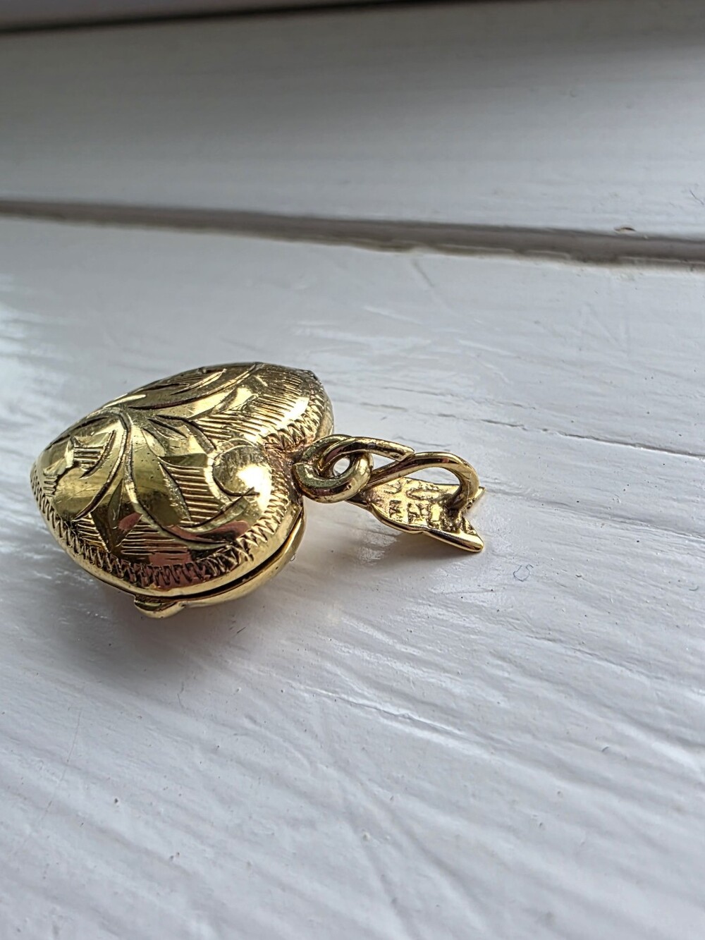 Gold Heart Stamped Locket Pendant - Elegant Floral Engraved Design